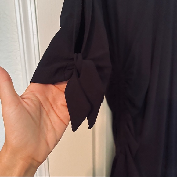 NWT CACHÉ Black Crewneck Dress with Ruche Side. Open 3/4 Sleeve, Size L - Picture 3 of 8